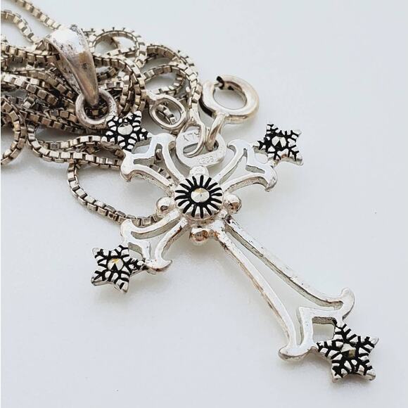 Crucifix Jesus Cross & Stars Pendant in Sterling Silver 925, 18in - Picture 1 of 5